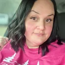 Jessica R., Sosiom customer